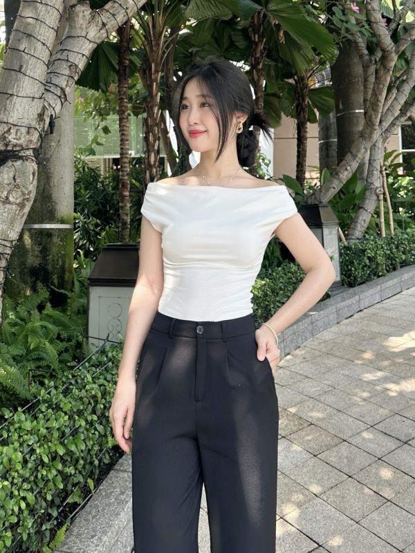 Quần ống rộng nữ cạp cao màu đen